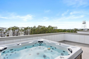 Sea Dweller by AvantStay Rooftop Spa Gulf View Golf Cart Pool
